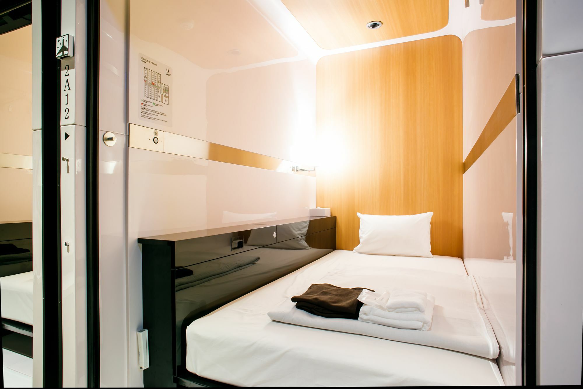First Cabin Tkp Nagoya Station Hotel Ngoại thất bức ảnh